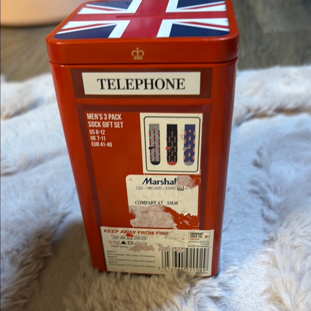 🔥FINAL MARKDOWN Marshall Red Telephone Booth Sock Set - Picture 2 of 5